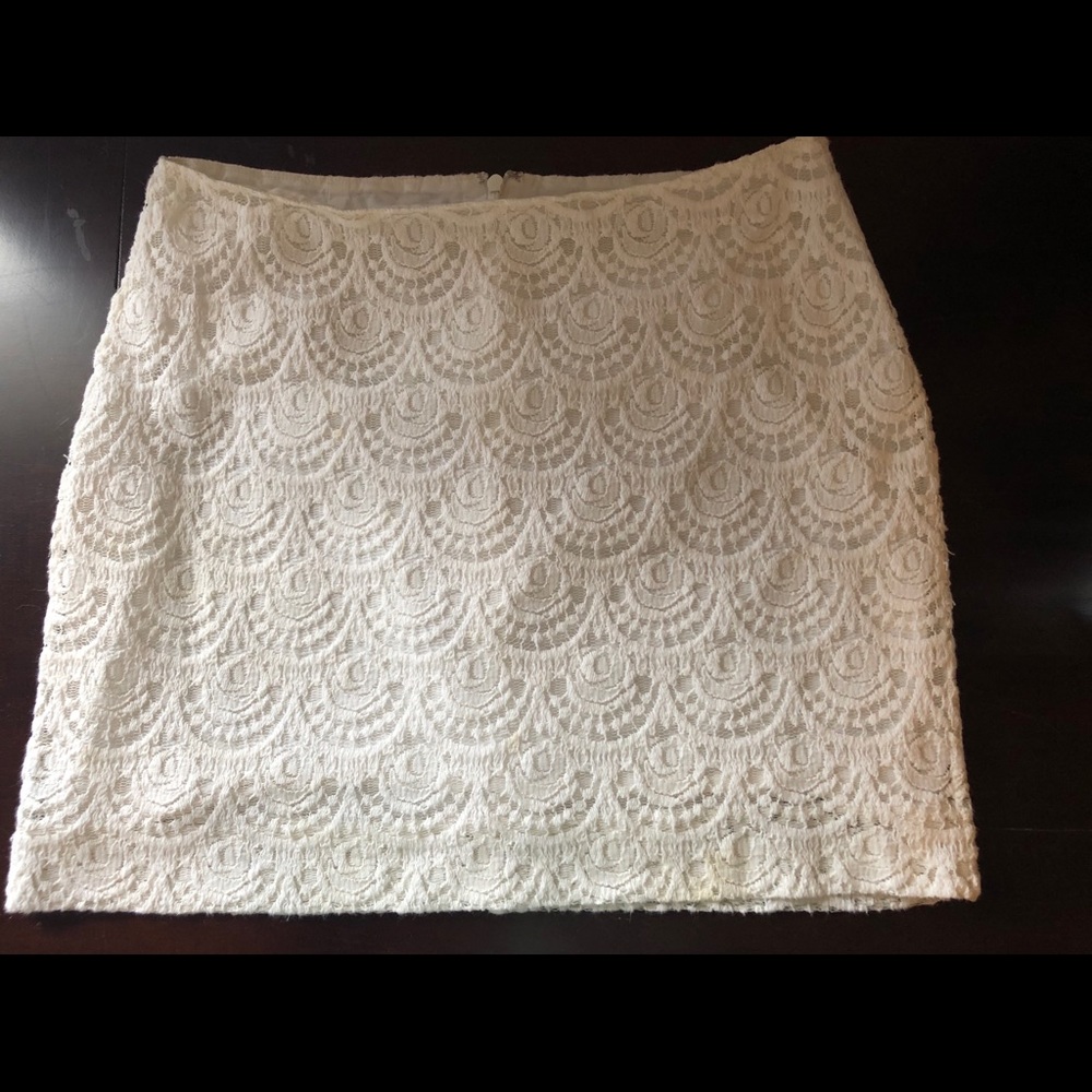 Off white Banana Republic Lace Skirt